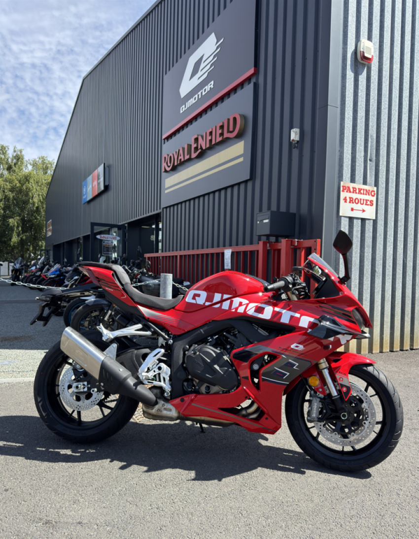 QJ MOTOR SRK 800 RS ROUGE