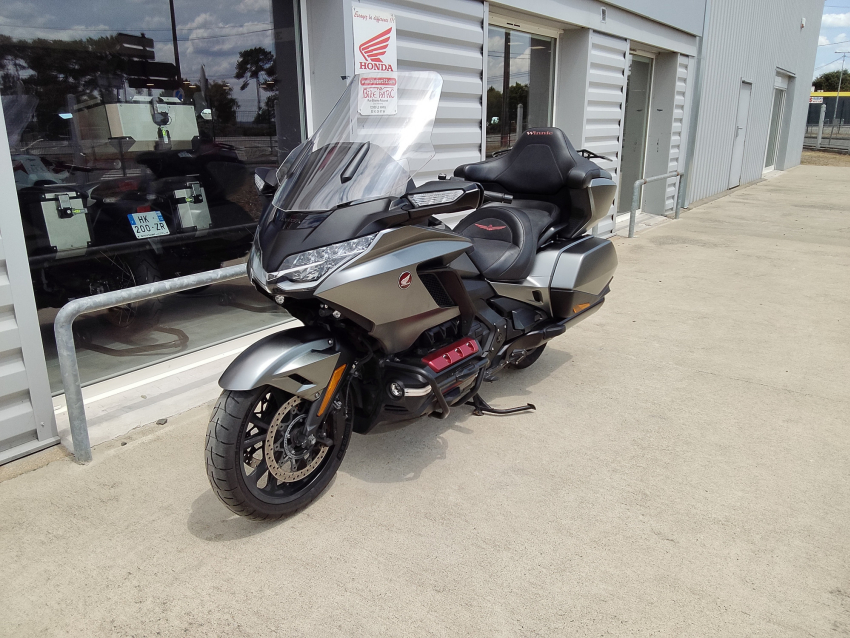 HONDA GL 1800 GOLDWING DCT BAGGER HONDA GL 1800 GOLDWING DCT BAGGER