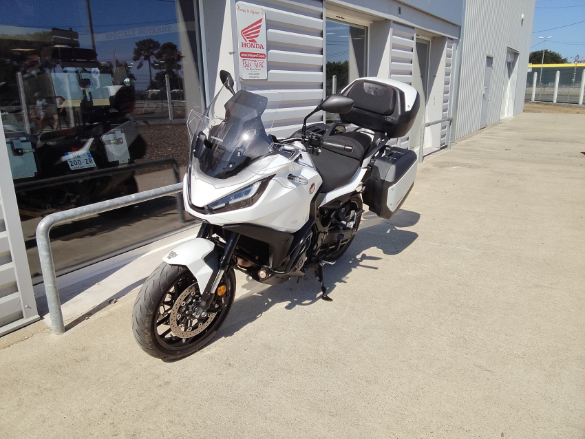 HONDA NT 1100 DCT HONDA NT 1100 DCT