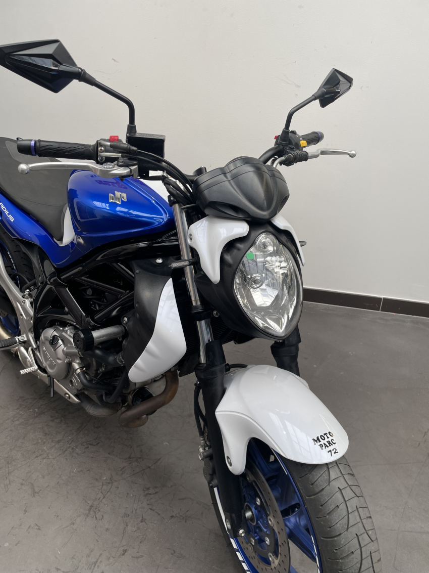 SUZUKI GLADIUS 650 A2 REVISEE ET GARANTIE 12 MOIS SUZUKI GLADIUS 650 A2 REVISEE ET GARANTIE 12 MOIS