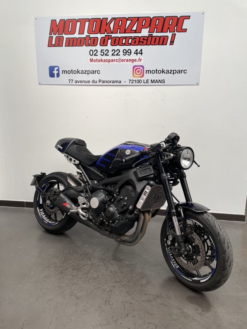 YAMAHA XSR 900