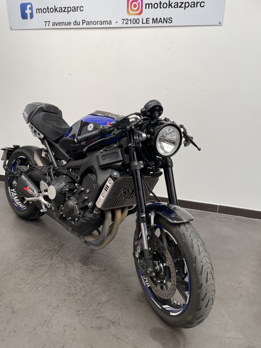 YAMAHA XSR 900