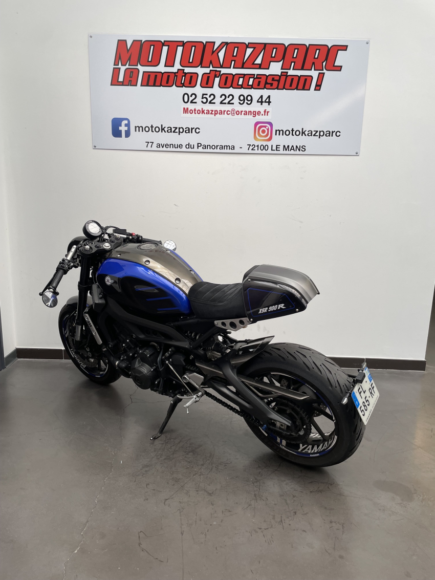 YAMAHA XSR 900