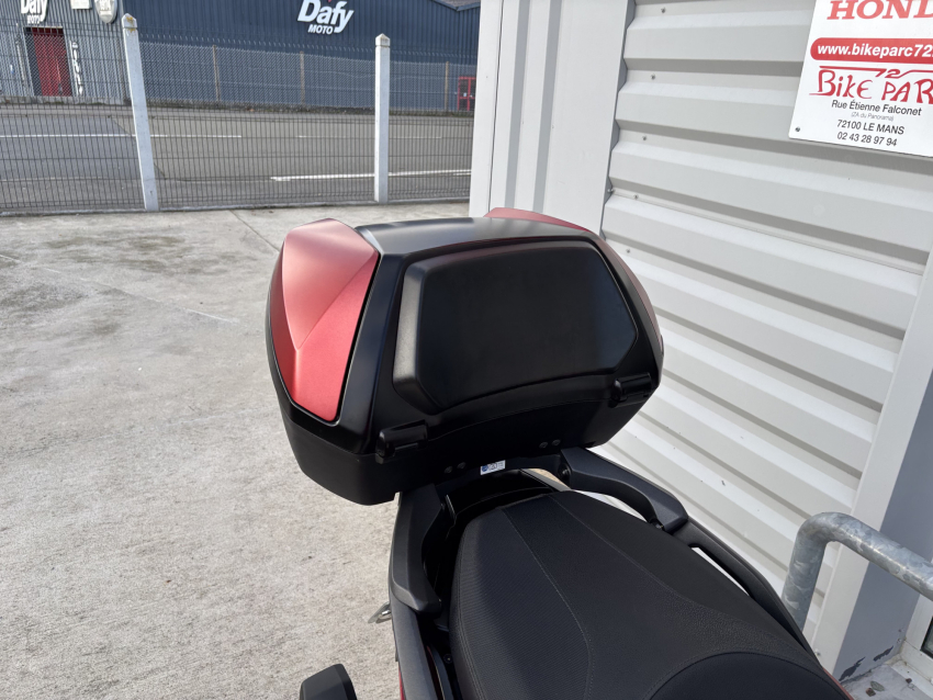 HONDA NSS FORZA 125 SMART TOP BOX HONDA NSS FORZA 125 SMART TOP BOX