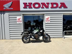 HONDA CB 650 R e-Clutch
