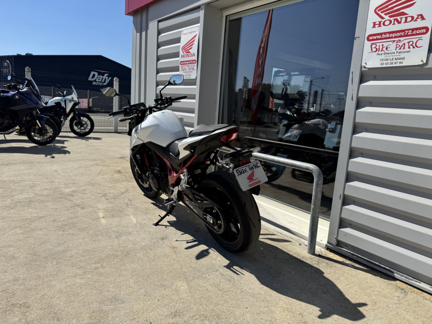 HONDA CB 750 HORNET HONDA CB 750 HORNET