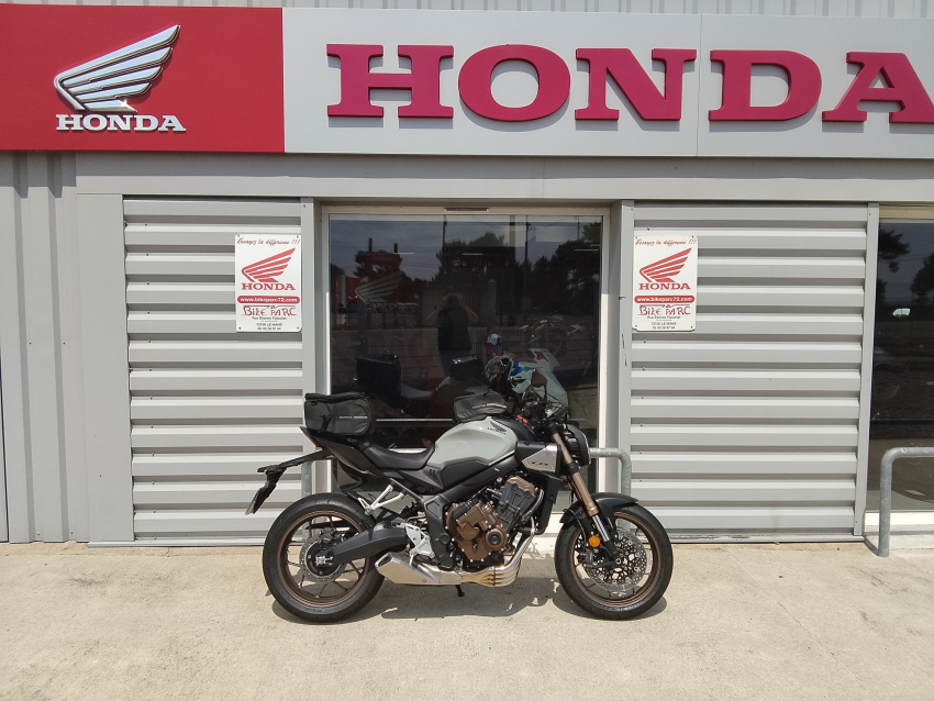 HONDA CB 650 R e-Clutch HONDA CB 650 R e-Clutch