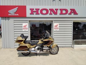 HONDA GL 1800 GOLDWING TOURING DCT