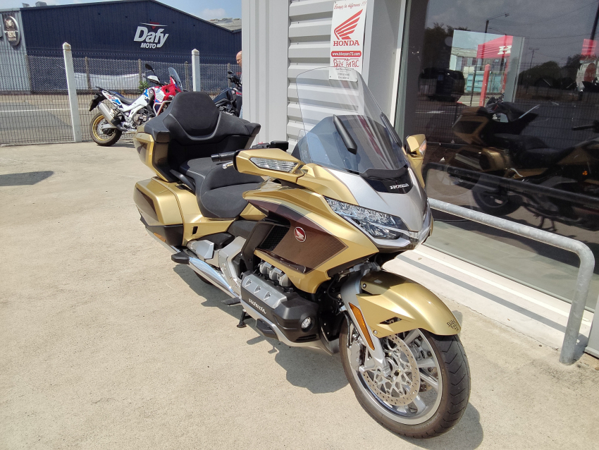 HONDA GL 1800 GOLDWING TOURING DCT HONDA GL 1800 GOLDWING TOURING DCT