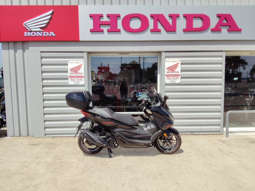HONDA NSS FORZA 350 SMART TOP BOX SPÉCIAL EDITION HONDA NSS FORZA 350 SMART TOP BOX SPÉCIAL EDITION