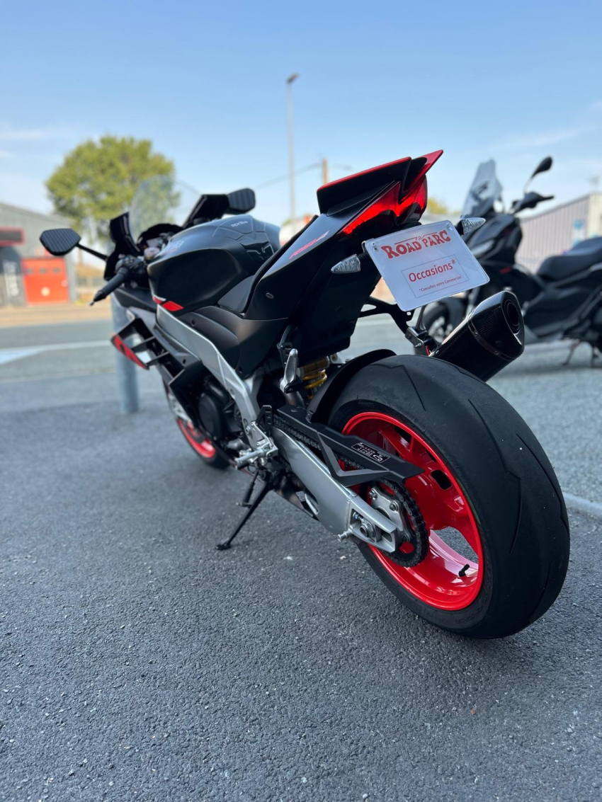 APRILIA RSV4 1100 Sachsenring Black APRILIA RSV4 1100 Sachsenring Black