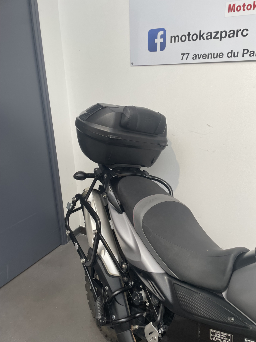 SUZUKI DL V-Strom 650 SUZUKI DL V-Strom 650
