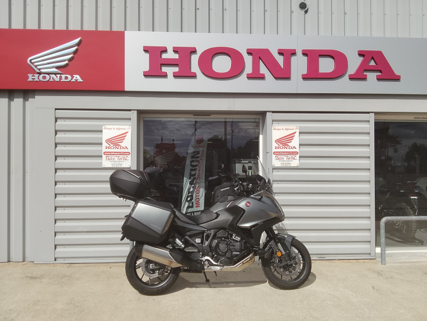 HONDA NT 1100 DCT HONDA NT 1100 DCT
