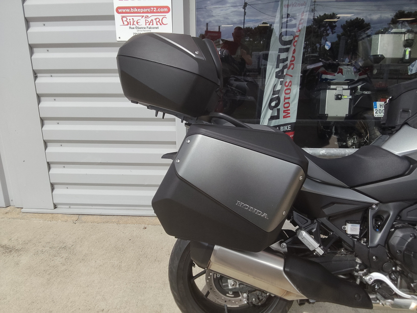 HONDA NT 1100 DCT HONDA NT 1100 DCT