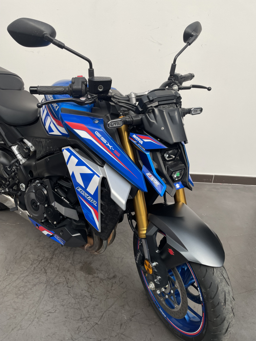 SUZUKI GSX-S 1000 ABS SUZUKI GSX-S 1000 ABS