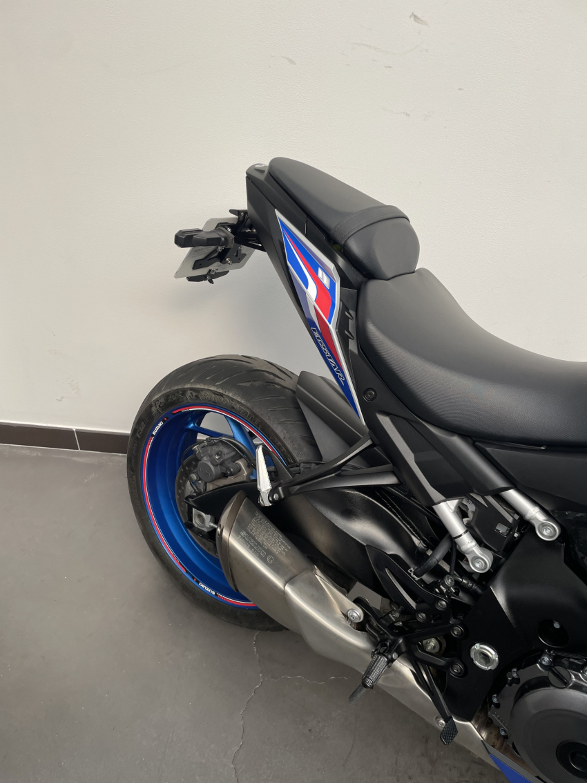 SUZUKI GSX-S 1000 ABS SUZUKI GSX-S 1000 ABS