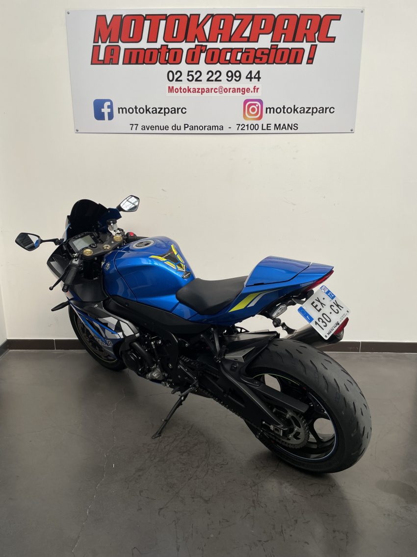 SUZUKI GSX-R 1000 SUZUKI GSX-R 1000