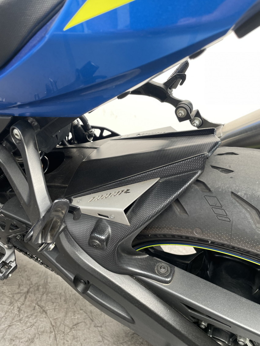 SUZUKI GSX-R 1000 SUZUKI GSX-R 1000