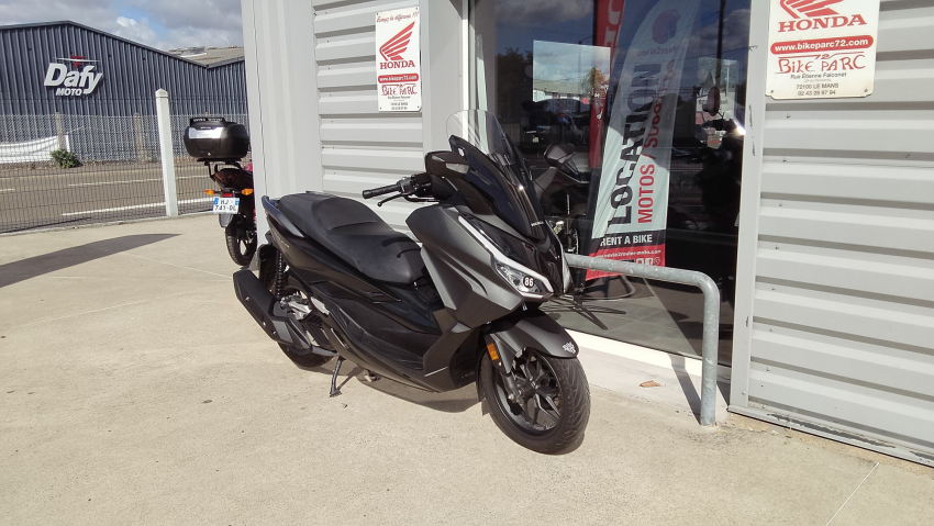 HONDA NSS FORZA 125 HONDA NSS FORZA 125