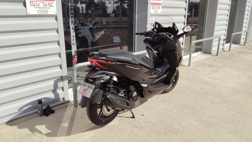 HONDA NSS FORZA 125 HONDA NSS FORZA 125