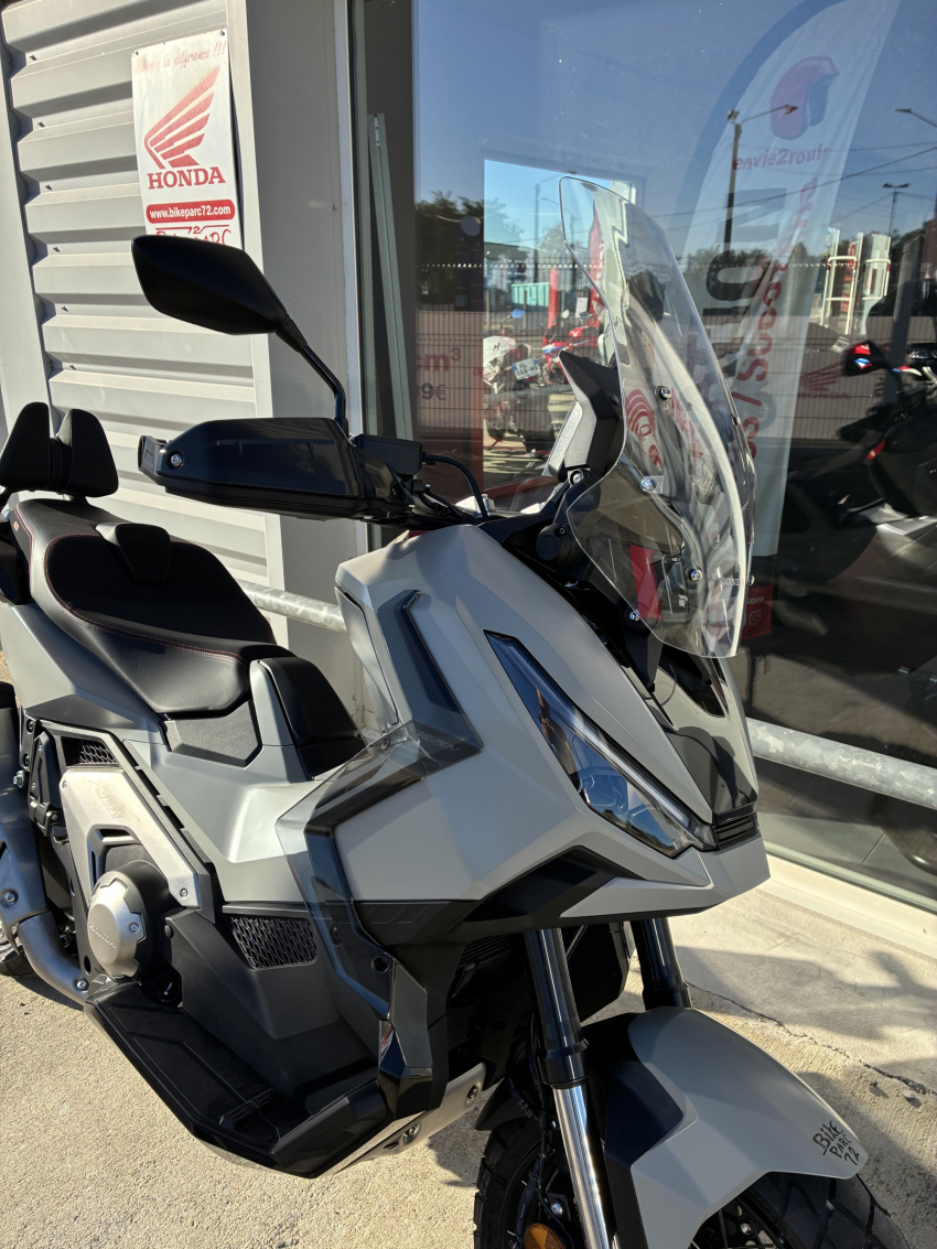 HONDA X-ADV 750 HONDA X-ADV 750