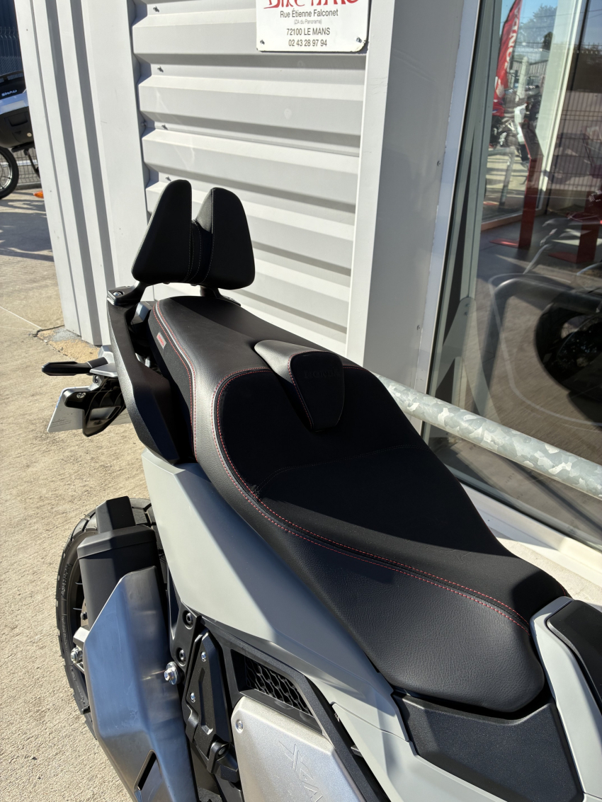 HONDA X-ADV 750 HONDA X-ADV 750