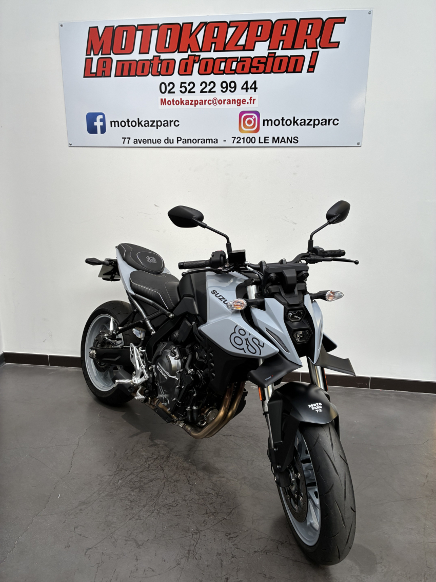 SUZUKI GSX-8S A2 SUZUKI GSX-8S A2