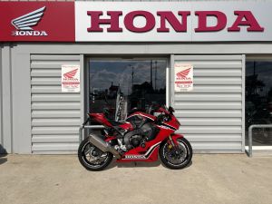 HONDA CBR 1000 RR FIREBLADE