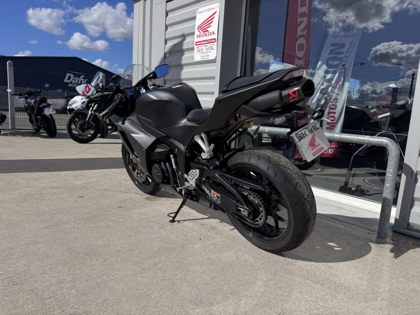 HONDA CBR 600 RR HONDA CBR 600 RR