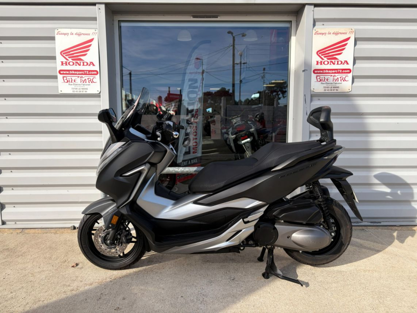 HONDA NSS FORZA 300 HONDA NSS FORZA 300