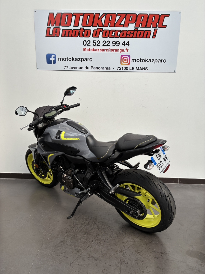 YAMAHA MT-07 YAMAHA MT-07