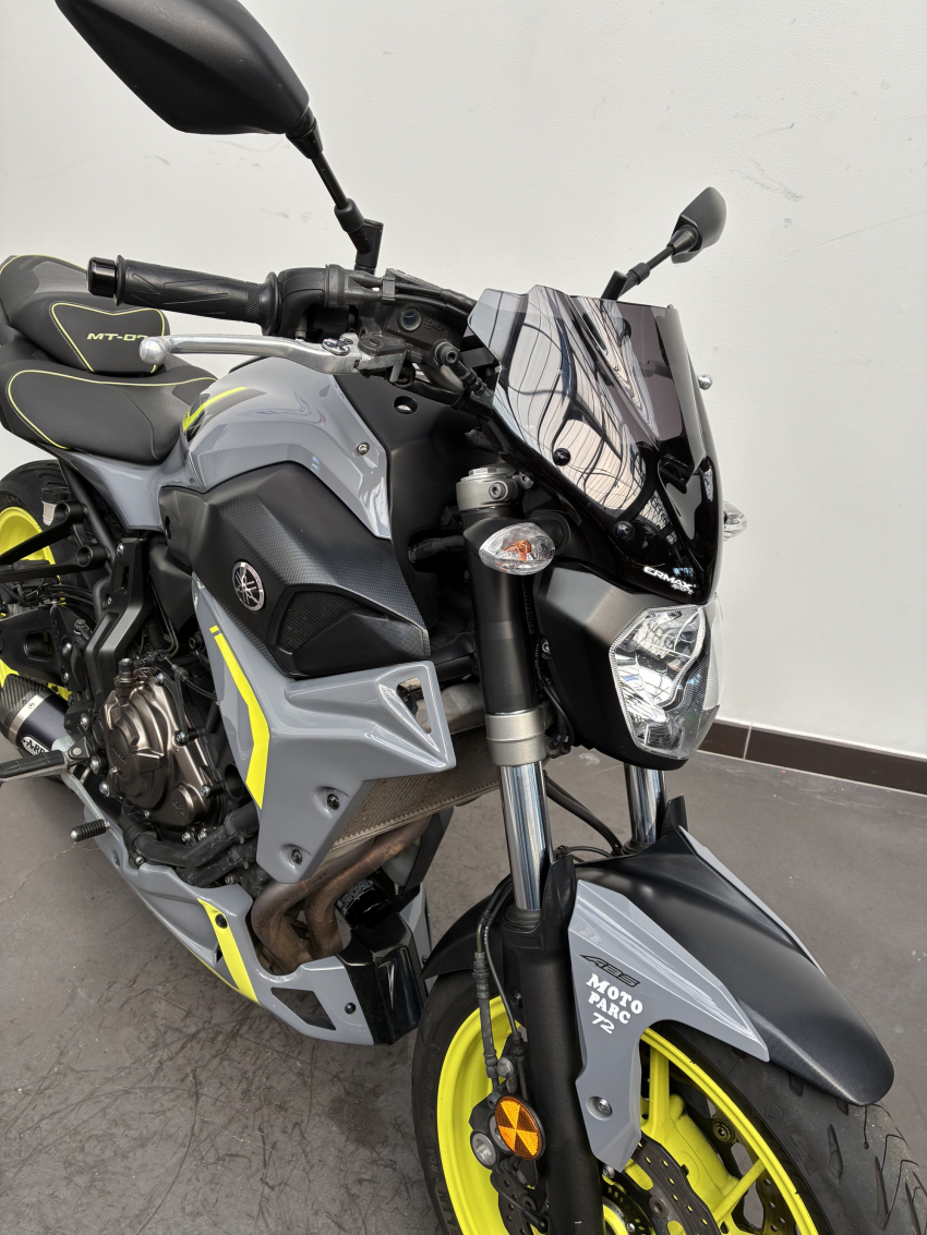 YAMAHA MT-07 YAMAHA MT-07
