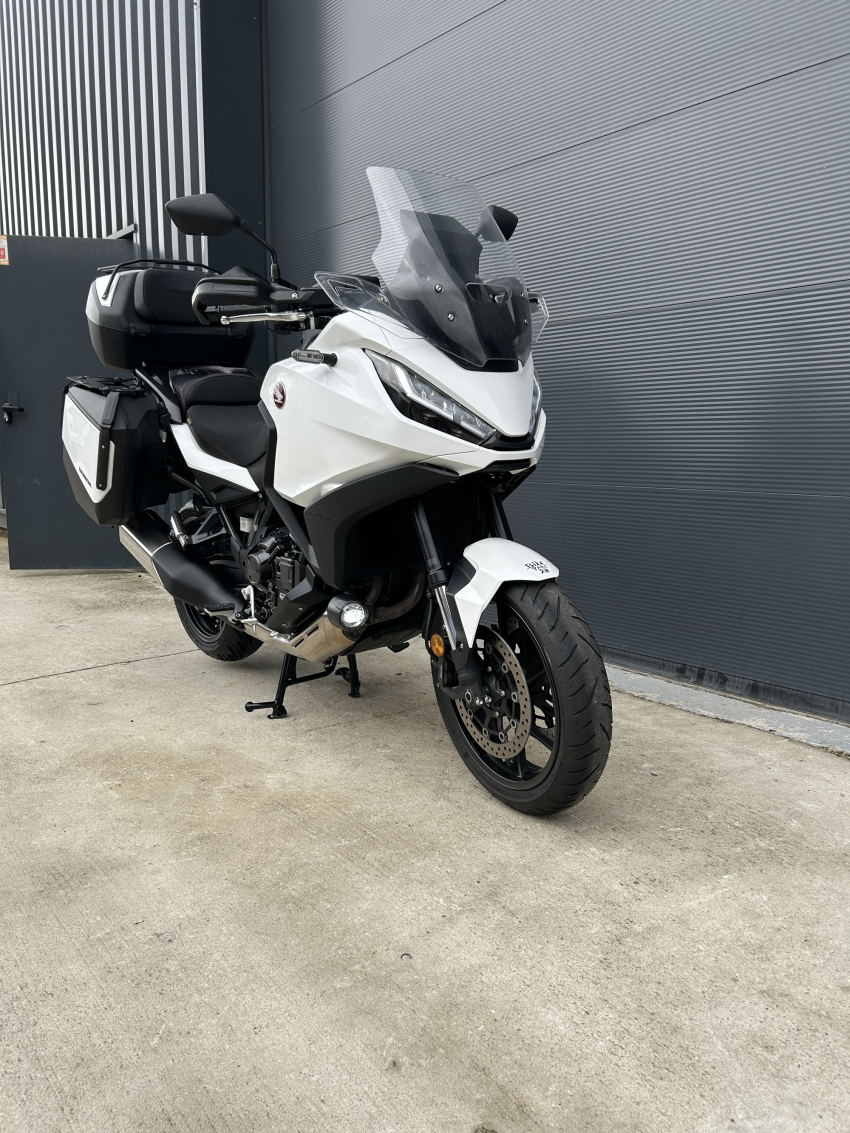 HONDA NT 1100 DCT HONDA NT 1100 DCT