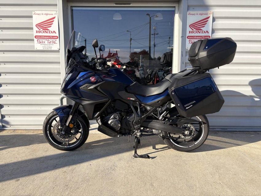 HONDA NT 1100 DCT HONDA NT 1100 DCT