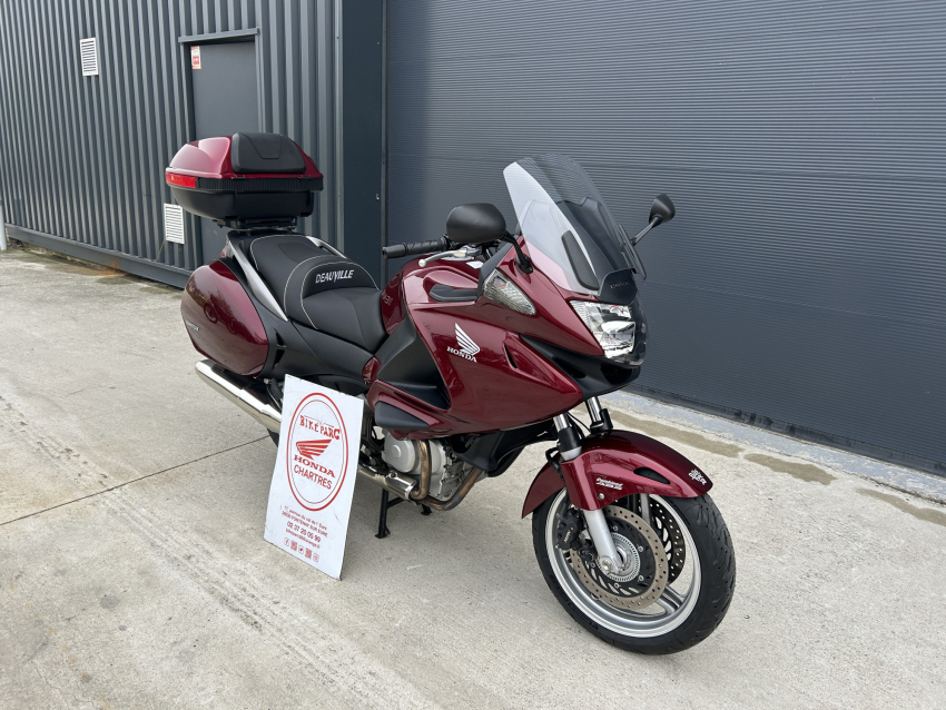 HONDA NT DEAUVILLE 700 ABS HONDA NT DEAUVILLE 700 ABS