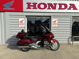 HONDA GL 1800 GOLDWING TOURING DCT