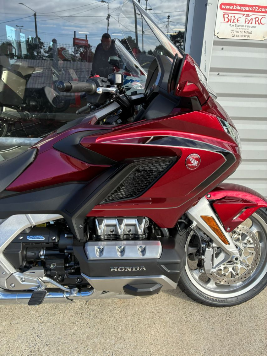 HONDA GL 1800 GOLDWING TOURING DCT HONDA GL 1800 GOLDWING TOURING DCT