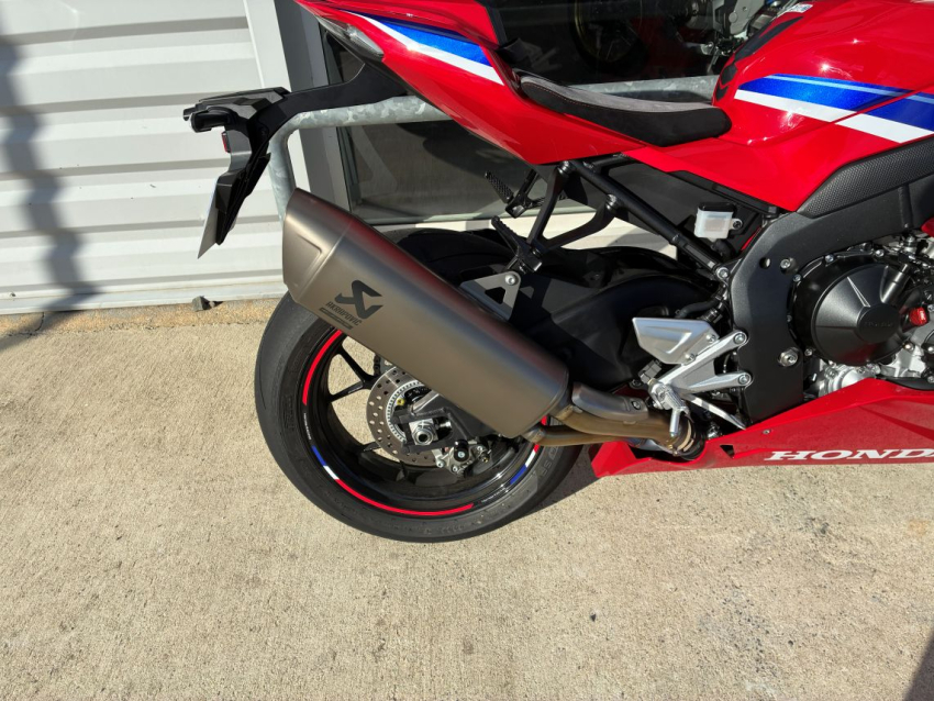 HONDA CBR 1000 RR-R