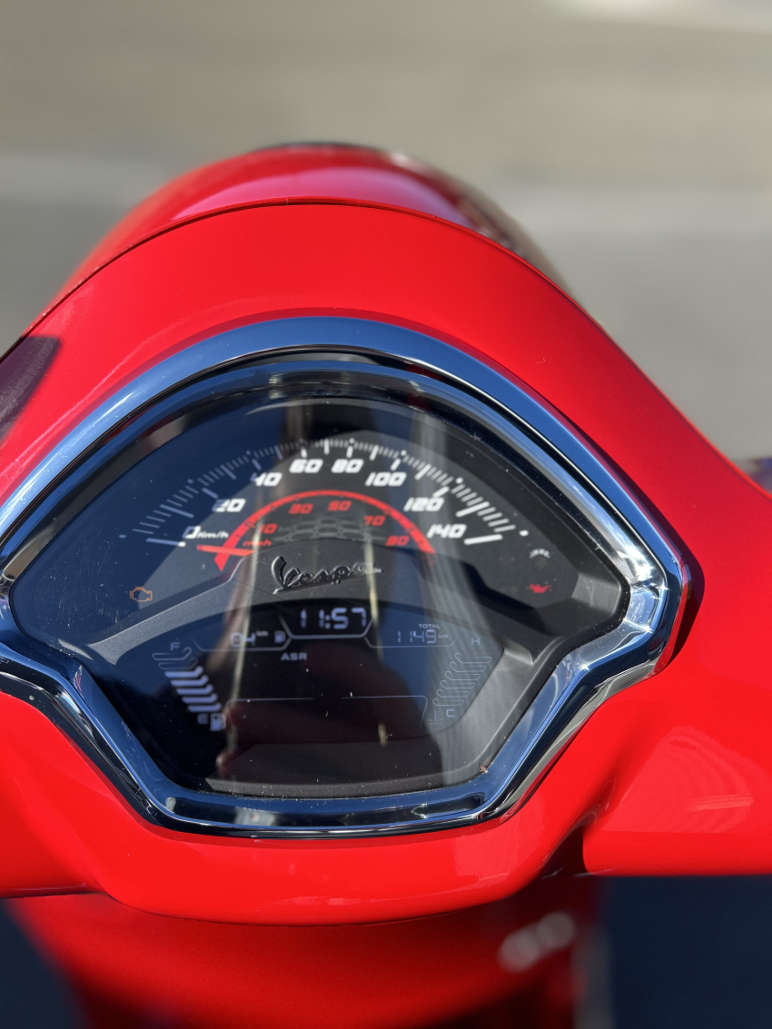 VESPA GTS SUPER 125 HPE E5+ ROSSO CORAGG VESPA GTS SUPER 125 HPE E5+ ROSSO CORAGG