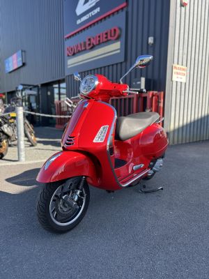 VESPA GTS SUPER 125 HPE E5+ ROSSO CORAGG