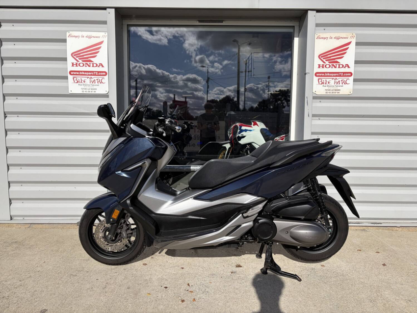 HONDA NSS FORZA 300 HONDA NSS FORZA 300
