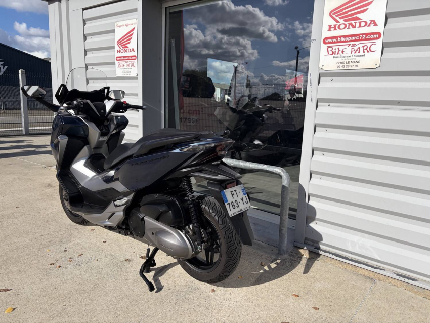HONDA NSS FORZA 300 HONDA NSS FORZA 300