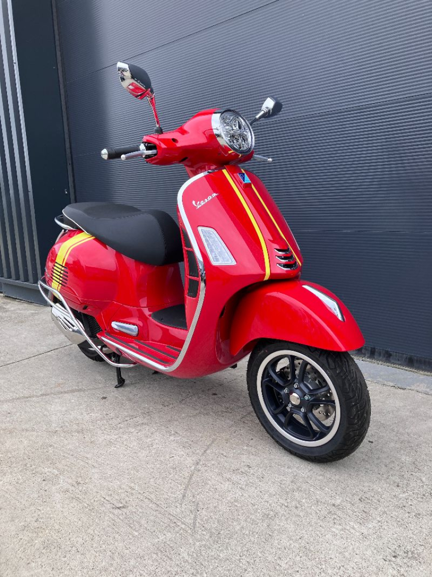 PIAGGIO GTS 125IE SUPER PIAGGIO GTS 125IE SUPER