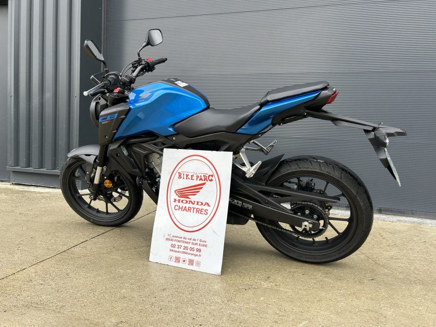 HONDA CB 125R Neo Sport Café HONDA CB 125R Neo Sport Café
